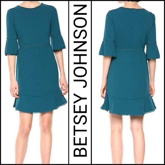 NEW! BETSEY JOHNSON Plus Size Crepe Bell Sleeve Sheath Dress  2. - Picture 1 of 7